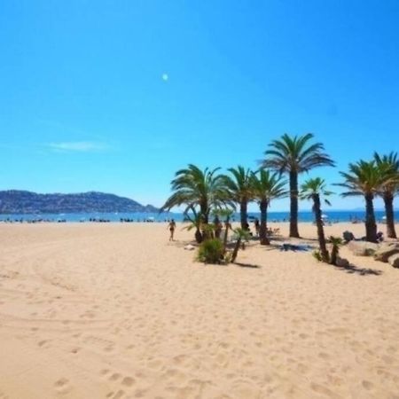 Nautilus Agradable Villa A 5 Minutos A Pie De La Playa روساس المظهر الخارجي الصورة