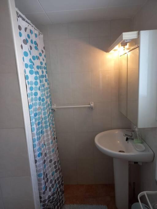 Nautilus Agradable Villa A 5 Minutos A Pie De La Playa روساس المظهر الخارجي الصورة